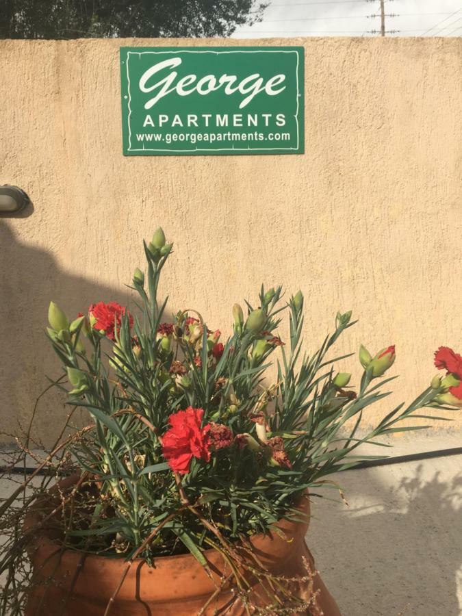 George Apartments Lourdata  Exterior foto